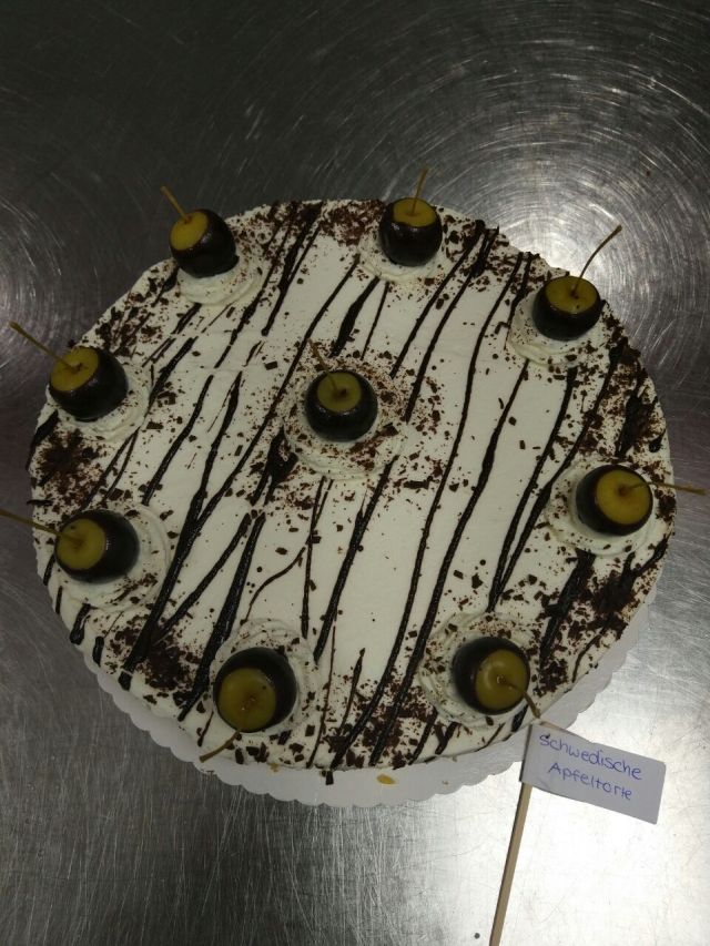 Fotos von Kuchen und Kuchentheke